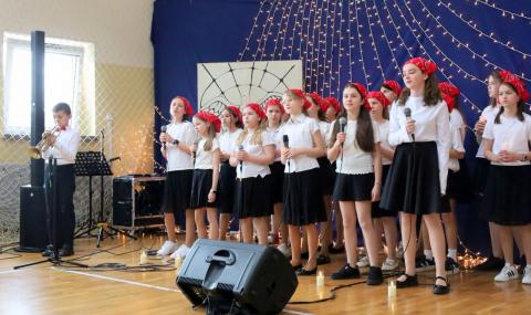 Pieśni uwielbienia i piosenki pielgrzymkowe