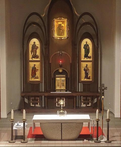 [kaplice adoracji] Sanktuarium Matki Bożej Dobrej Drogi w Gliwicach