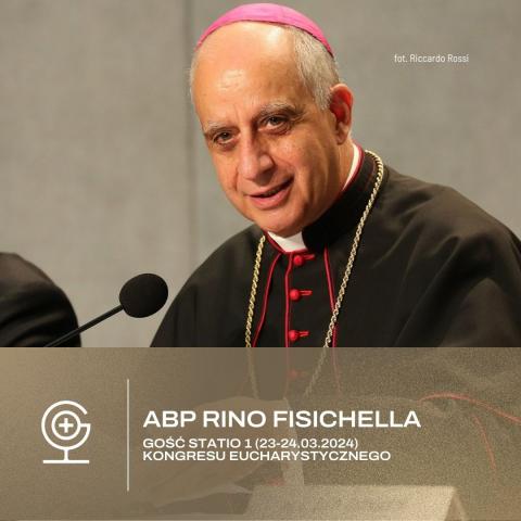 Arcybiskup Rino Fisichella